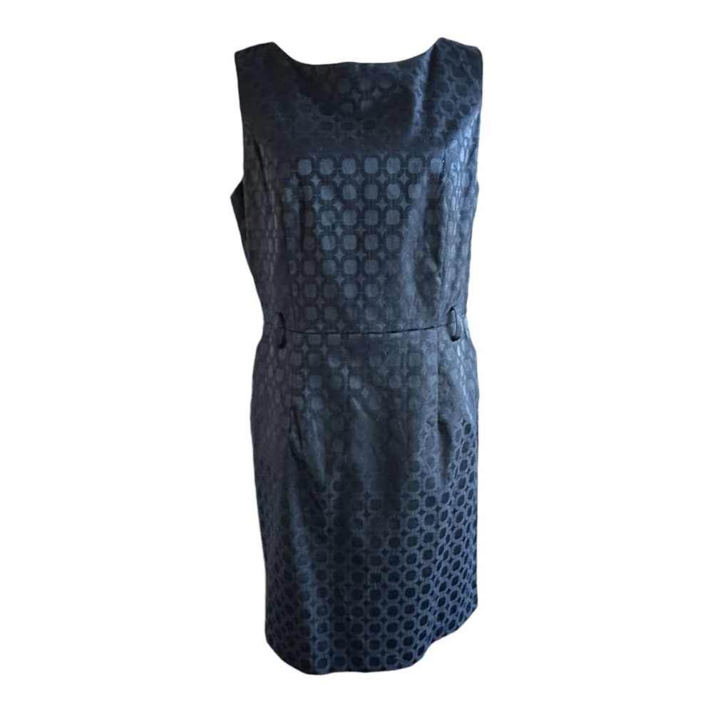 Banana Republic navy sleeveless dress with pockets size 12 fun pattern
